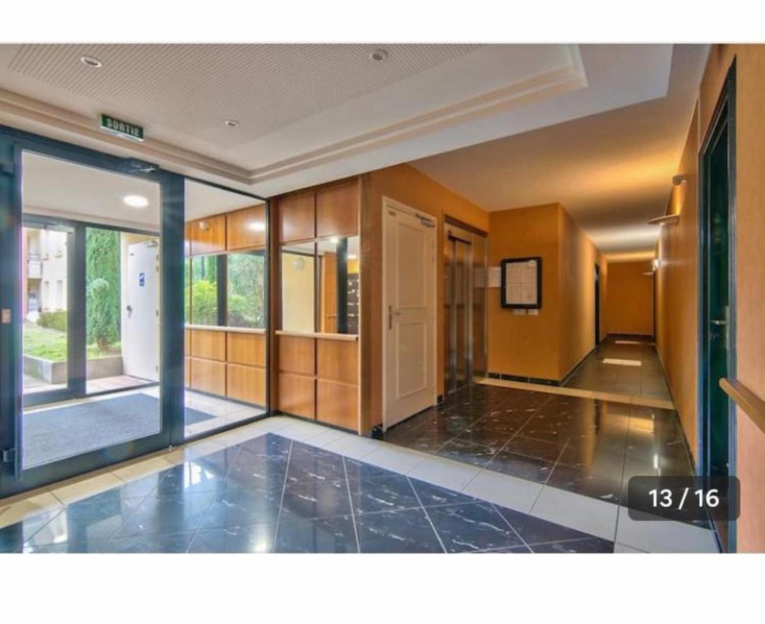 Grand Noble - Blagnac Apartment Bagian luar foto